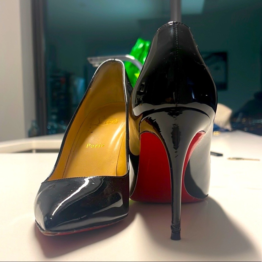 CHRISTIAN LOUBOUTIN